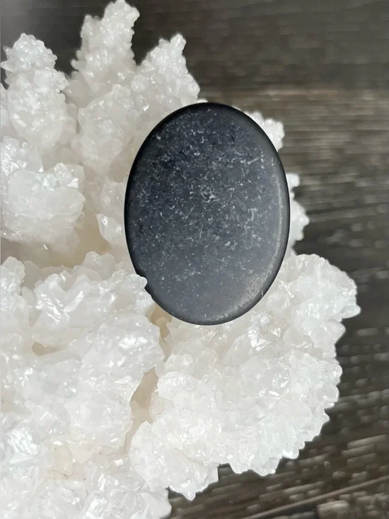 Designer Black & White Crazy Lace Agate Inlay Cabochon - Picture 4 of 4